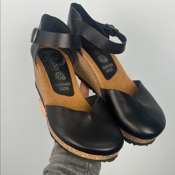 Yokono black leather cork wedge ankle strap shoe size 7.5 made in Spain - Picture 1 of 8